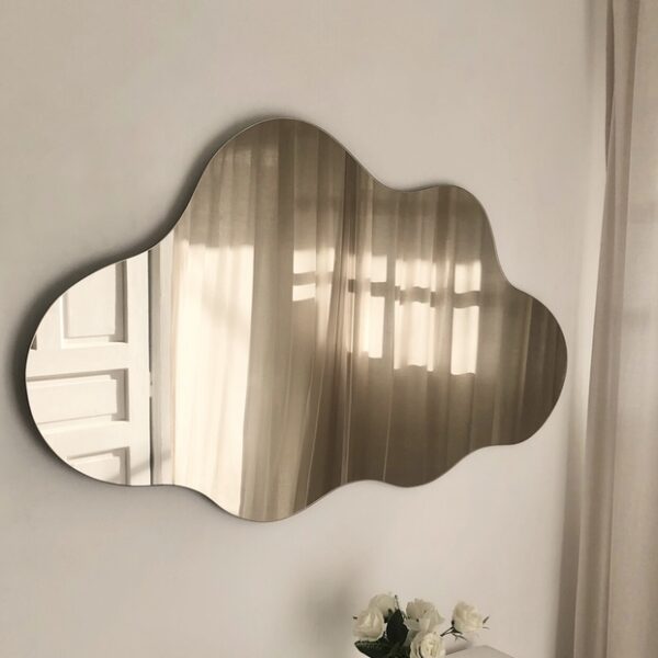 Linderior brončano ogledalo oblak