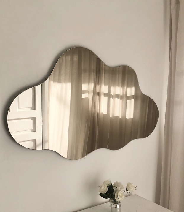 Linderior brončano ogledalo oblak